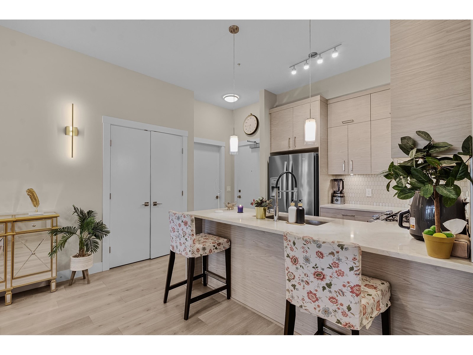 Photo 4 of 219 2120 Gladwin Road, Abbotsford BC