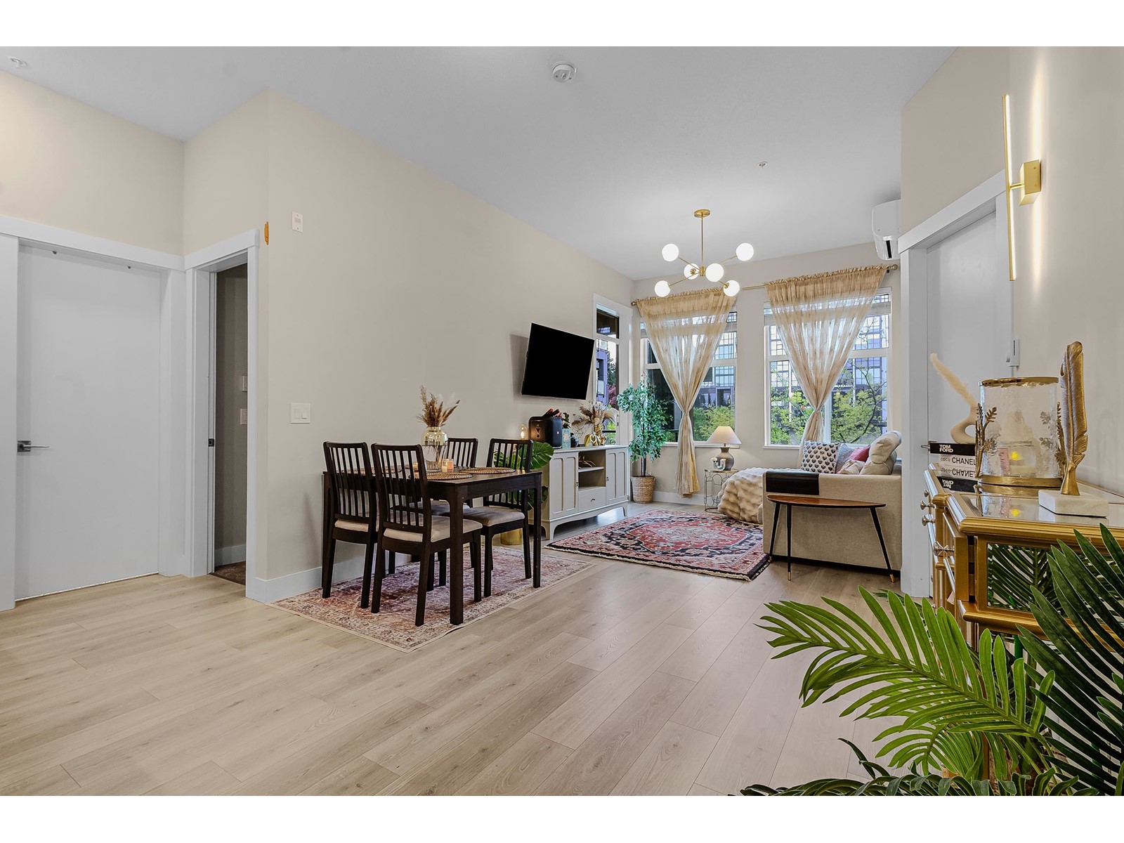 Photo 6 of 219 2120 Gladwin Road, Abbotsford BC