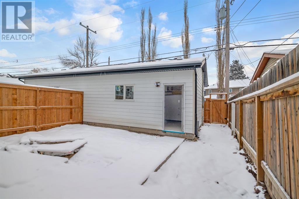 Single Family House for Sale in  Regal Crescent NE Renfrew Calgary 