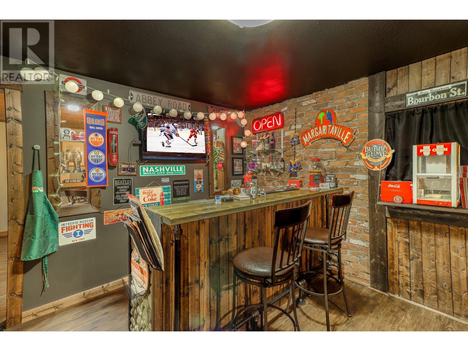 512 WILDWOOD Drive, Cranbrook