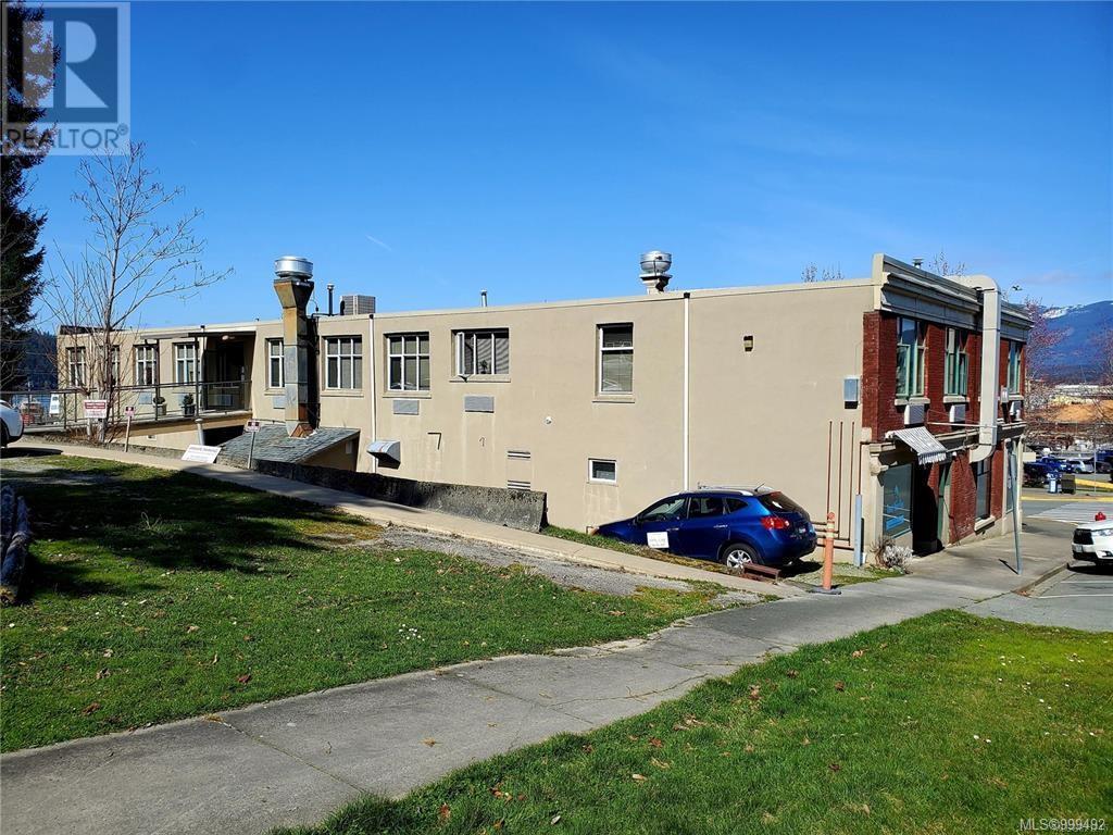 Photo 10 of 5304 Argyle St, Port Alberni BC