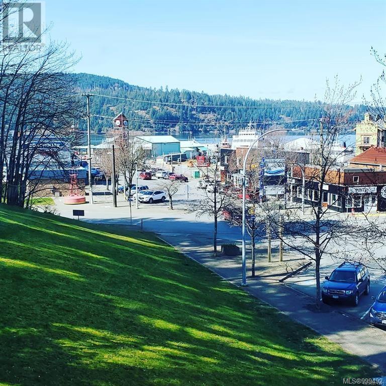 Photo 16 of 5304 Argyle St, Port Alberni BC