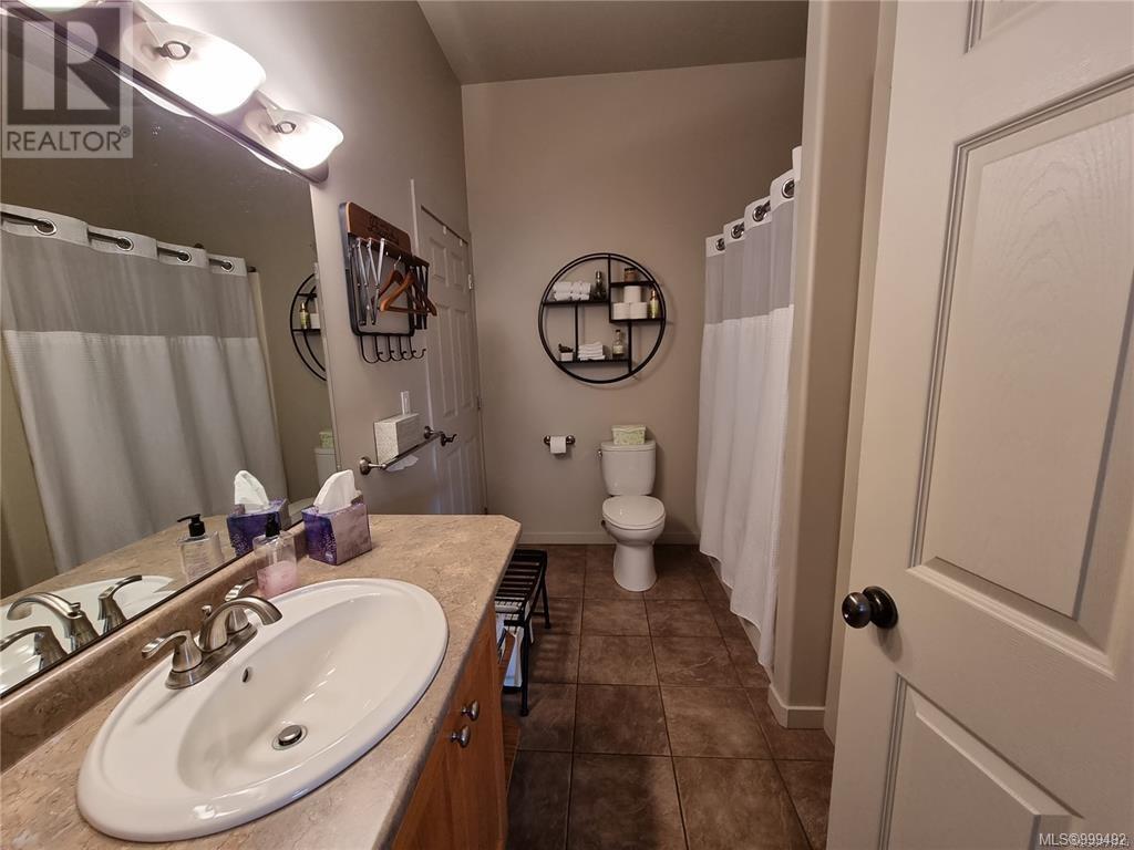 Photo 30 of 5304 Argyle St, Port Alberni BC