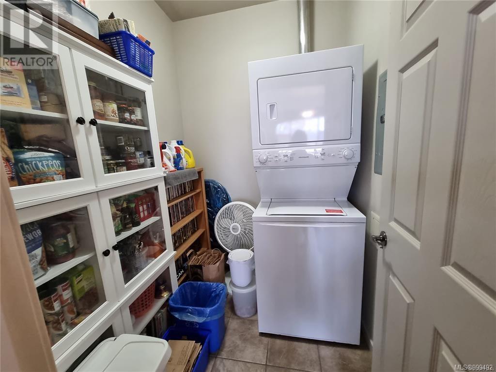 Photo 31 of 5304 Argyle St, Port Alberni BC