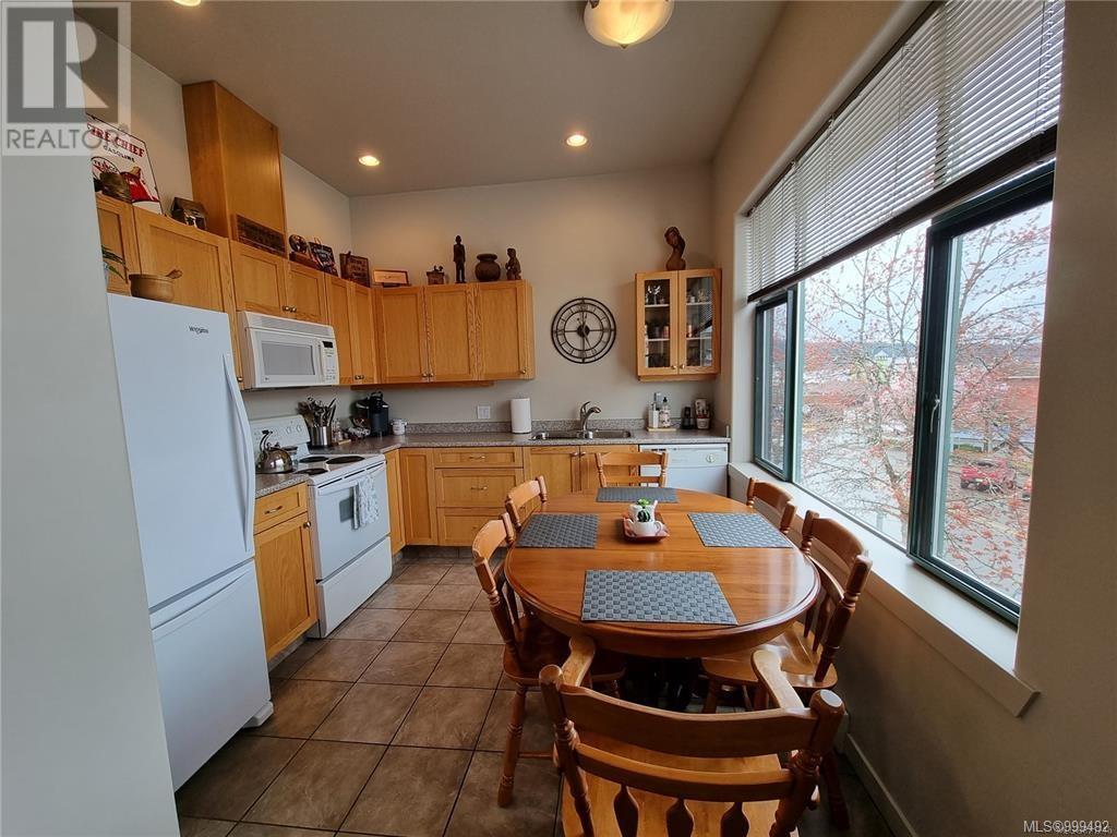 Photo 34 of 5304 Argyle St, Port Alberni BC