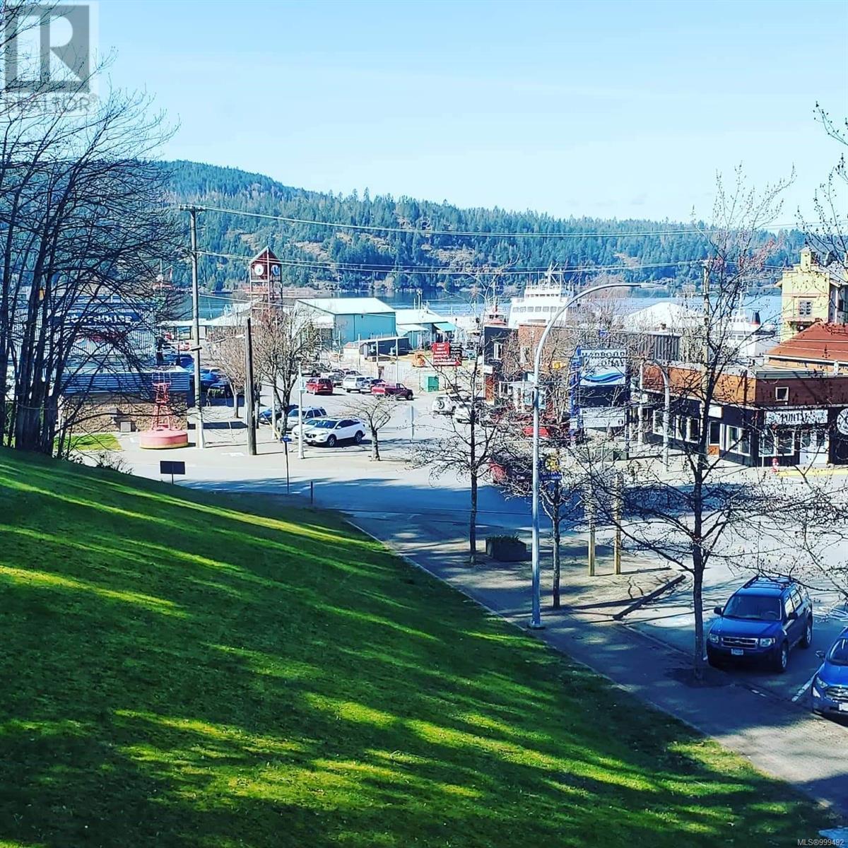 Photo 4 of 5304 Argyle St, Port Alberni BC