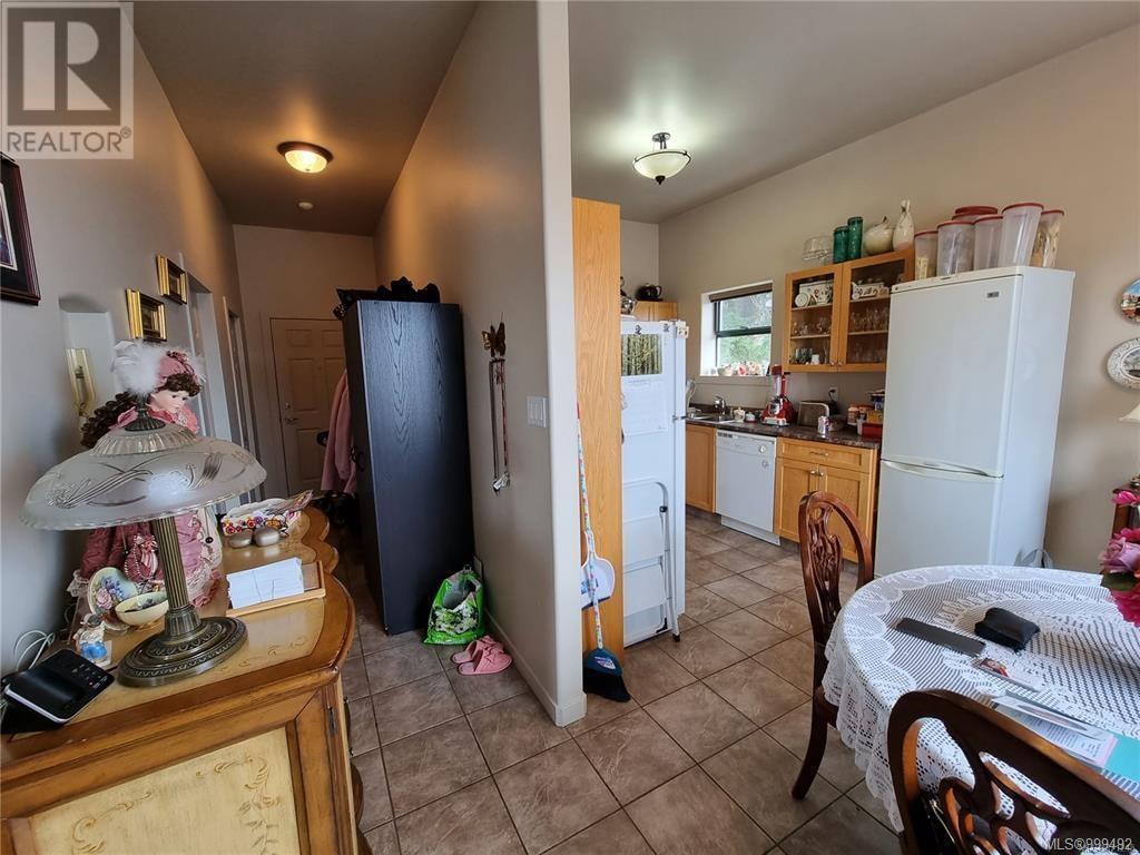 Photo 53 of 5304 Argyle St, Port Alberni BC