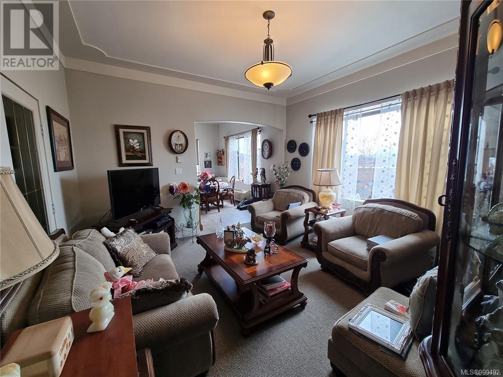 Photo 55 of 5304 Argyle St, Port Alberni BC