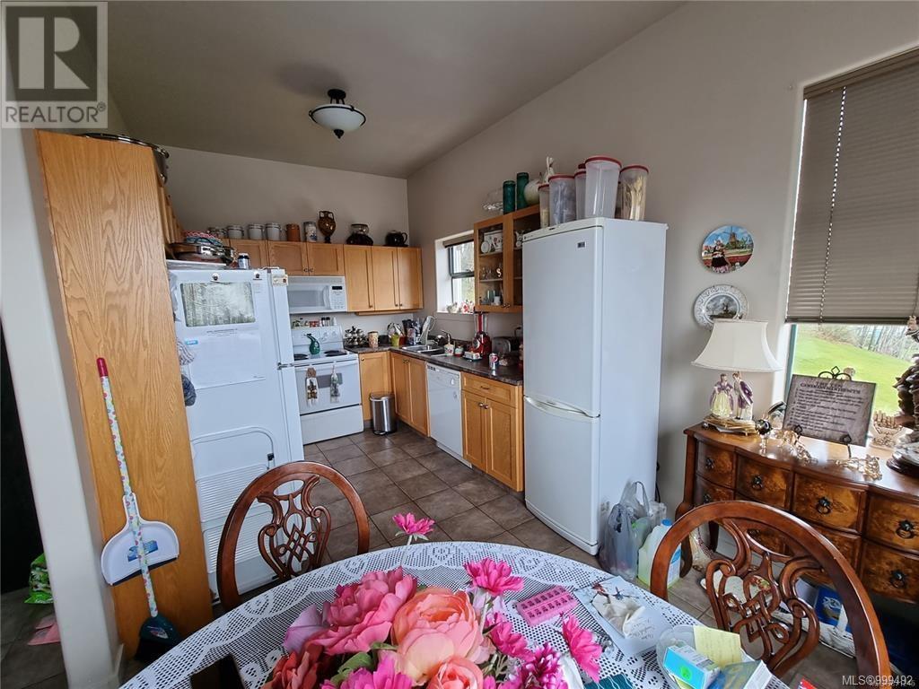 Photo 58 of 5304 Argyle St, Port Alberni BC