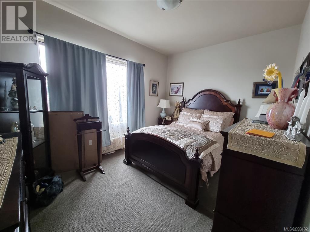 Photo 59 of 5304 Argyle St, Port Alberni BC