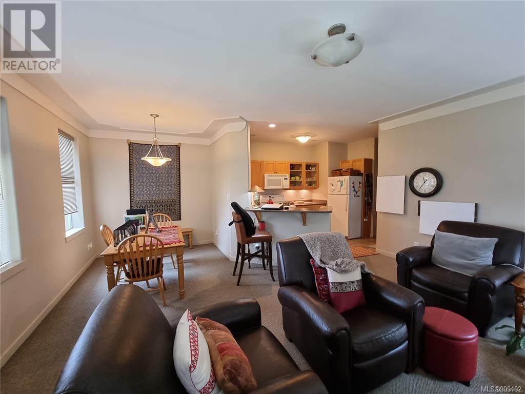 Photo 66 of 5304 Argyle St, Port Alberni BC