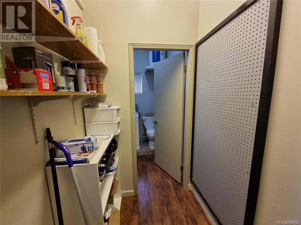 Photo 72 of 5304 Argyle St, Port Alberni BC