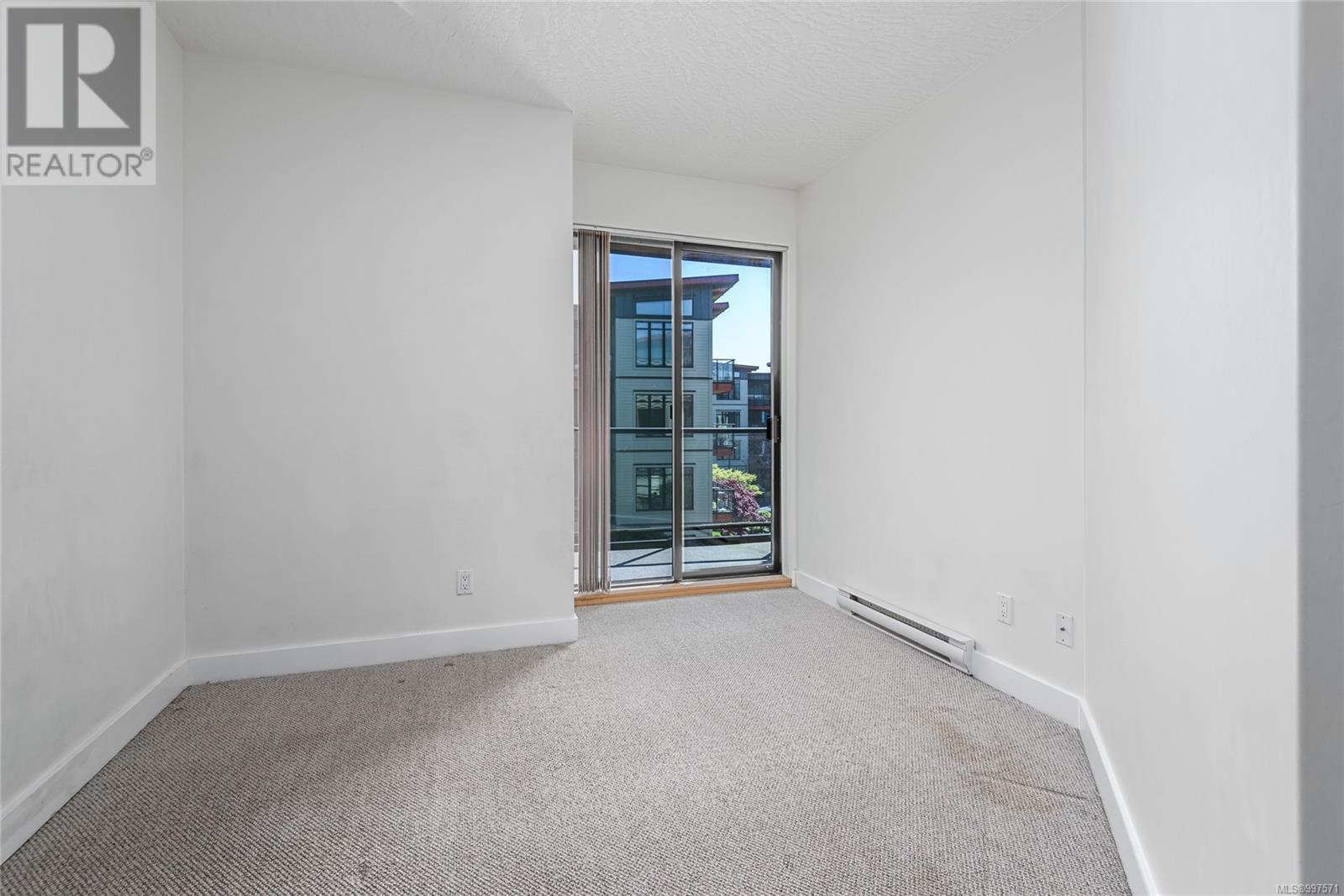 231 2300 Mansfield Dr, Courtenay