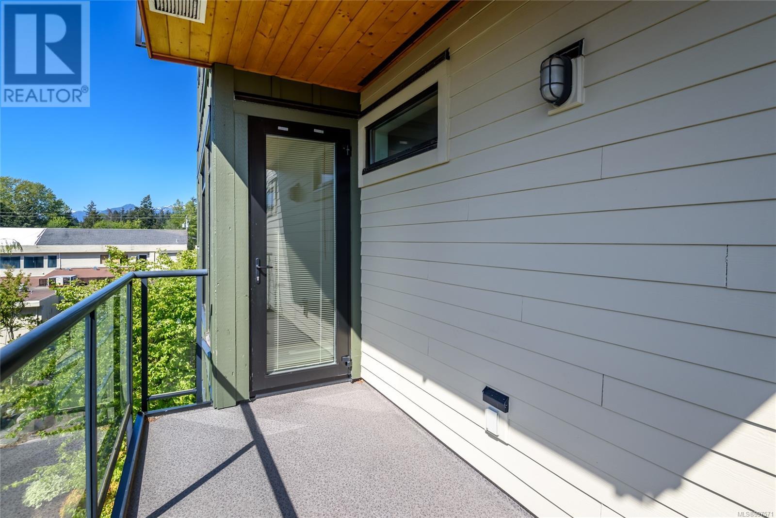 231 2300 Mansfield Dr, Courtenay