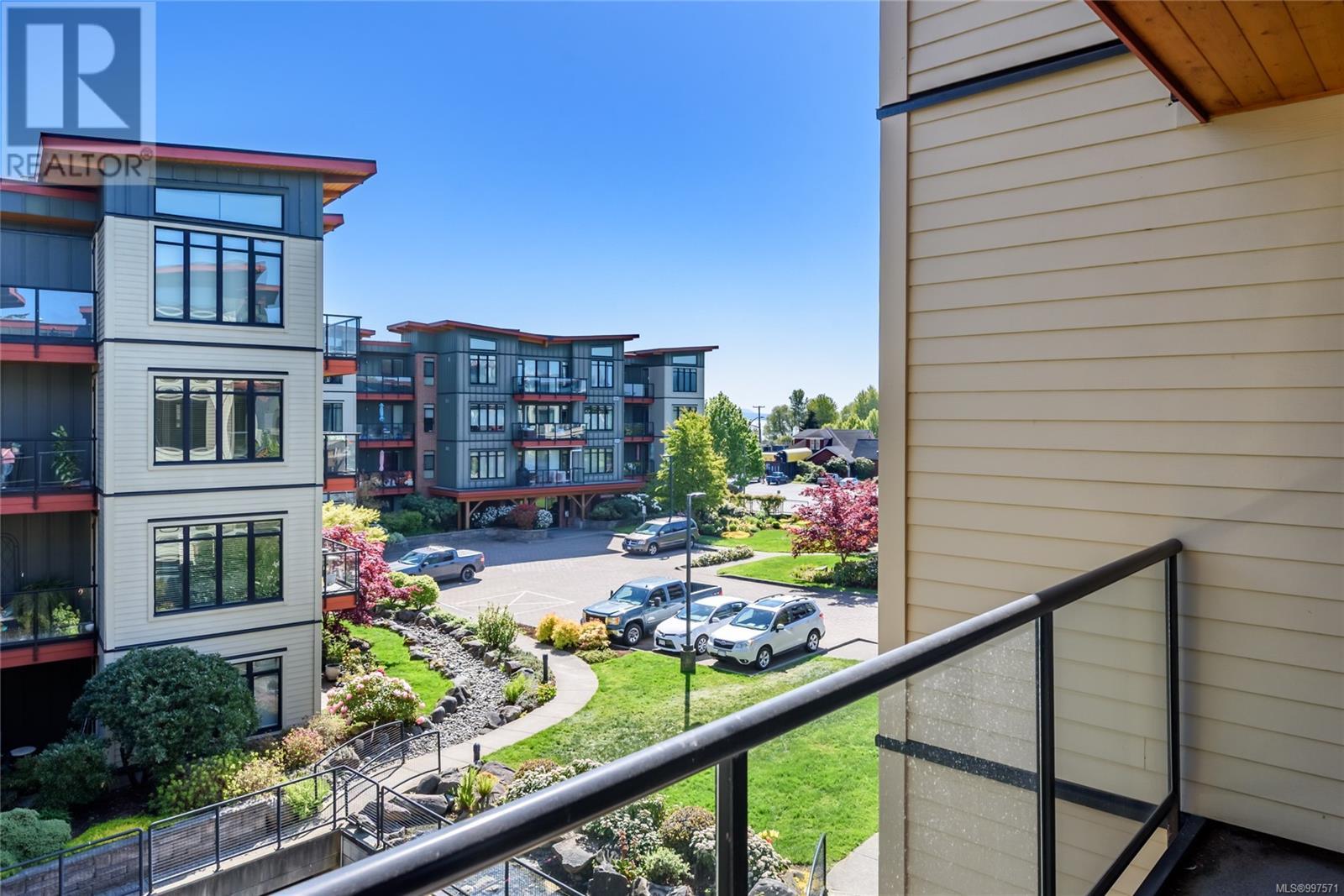 231 2300 Mansfield Dr, Courtenay
