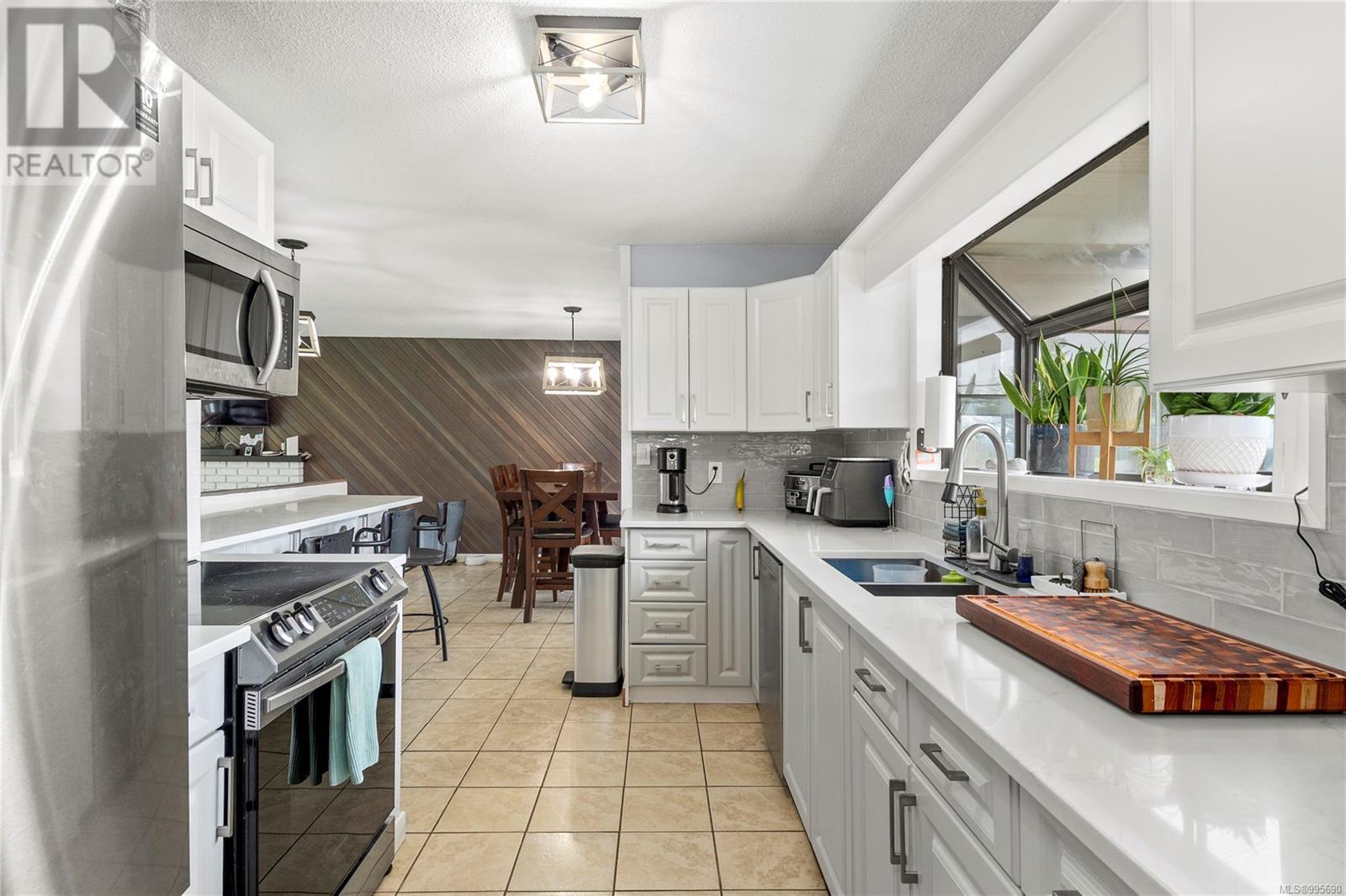 Photo 21 of 951 Northmore Rd, Campbell River BC