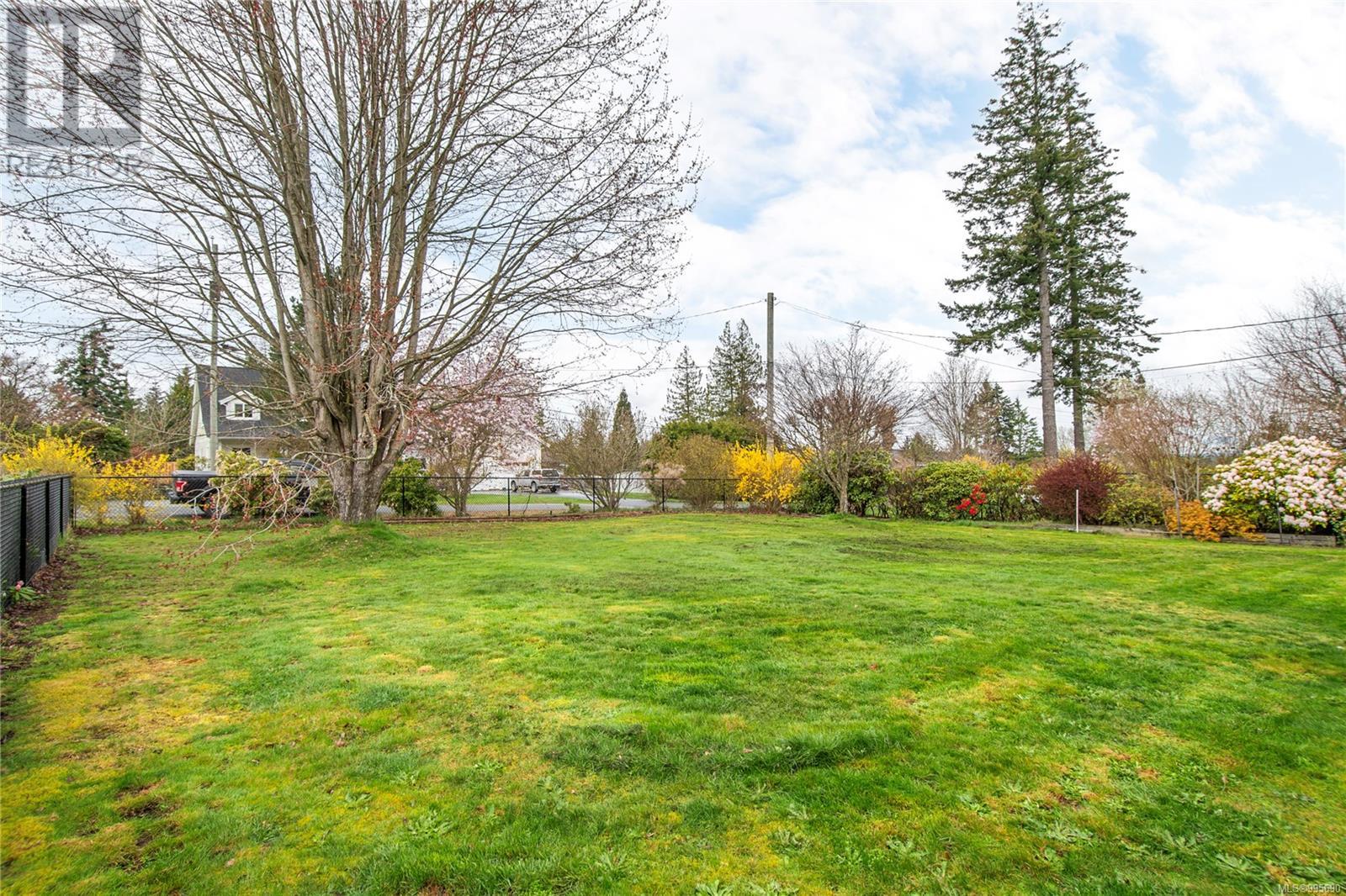 Photo 9 of 951 Northmore Rd, Campbell River BC