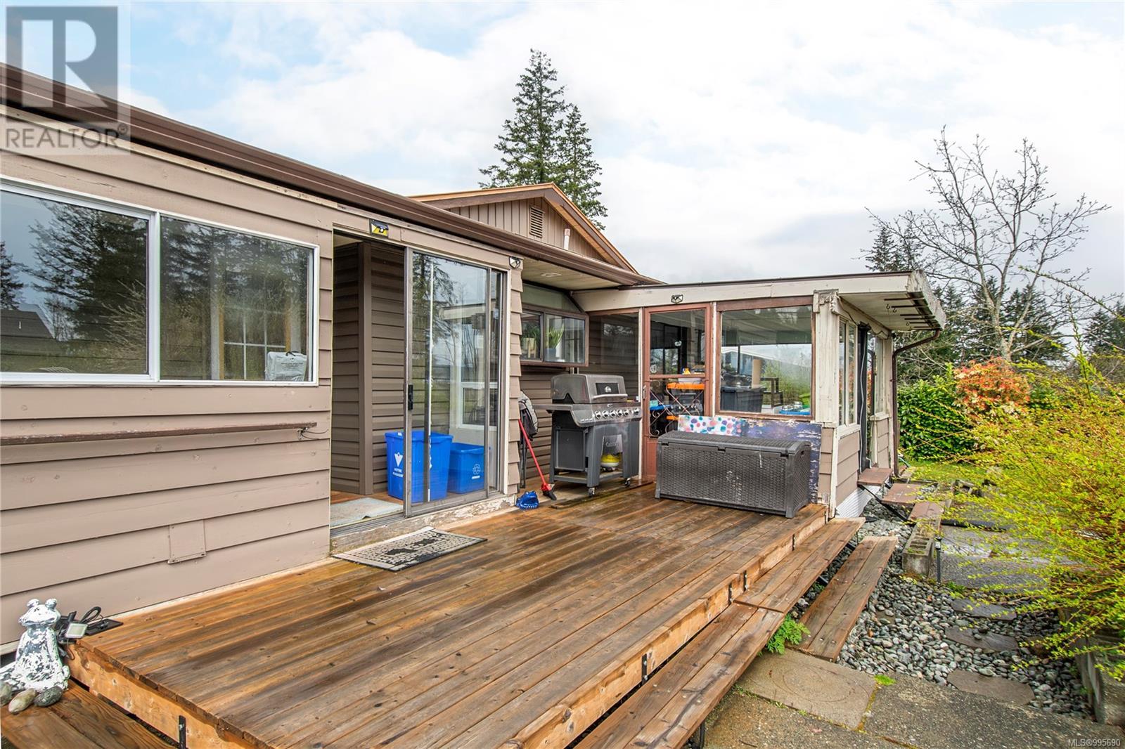 Photo 33 of 951 Northmore Rd, Campbell River BC