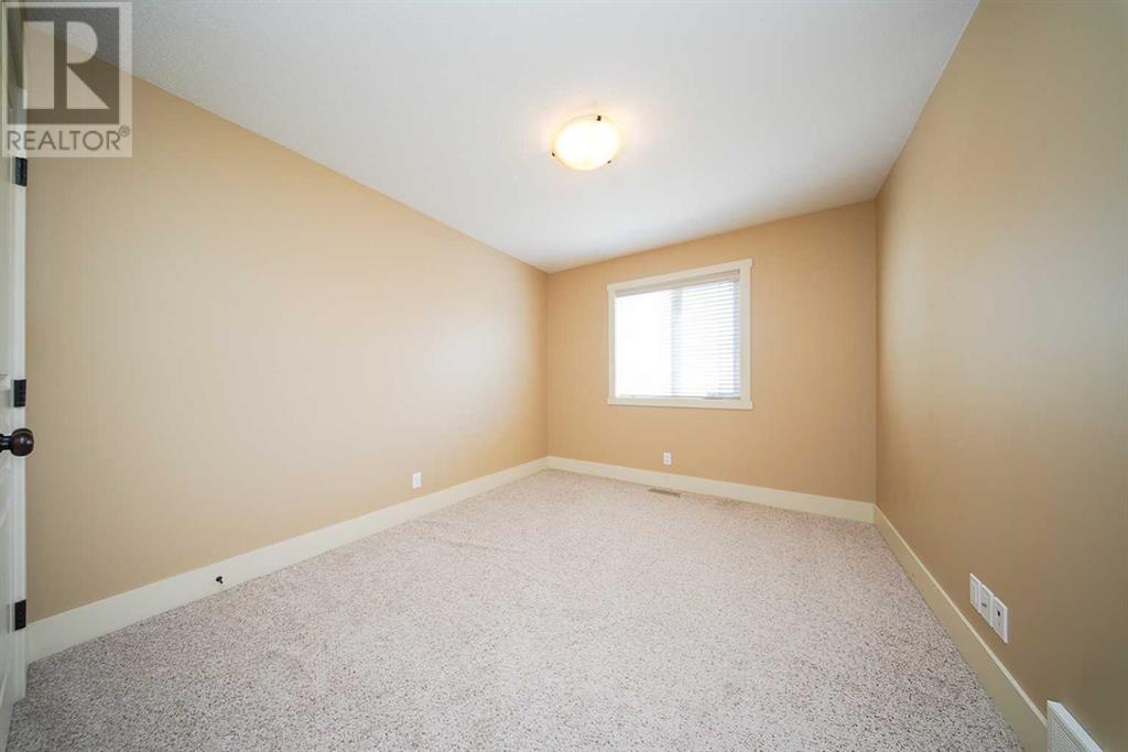 5015 52 Street, Sylvan Lake