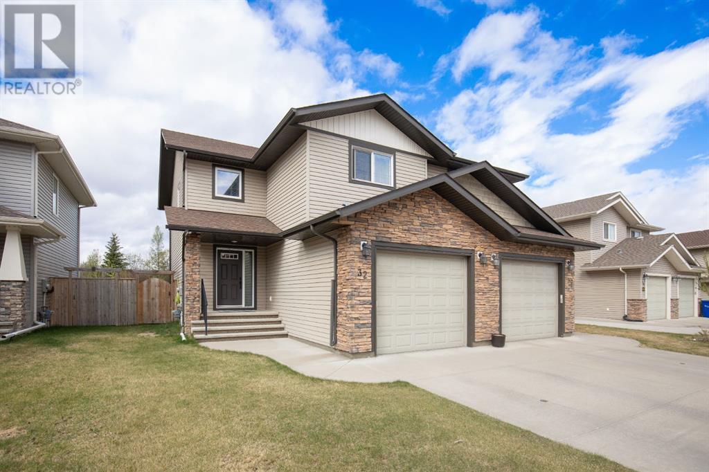 32 Windermere Close, Red Deer