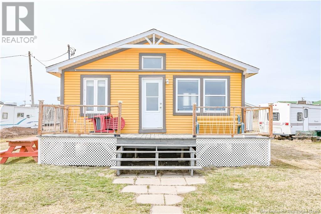 Photo 4 of 1200 De La Mer Boulevard, Saintmariesaintraphael NB