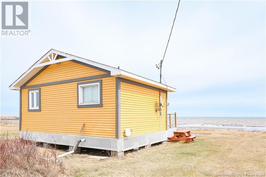 Photo 10 of 1200 De La Mer Boulevard, Saintmariesaintraphael NB