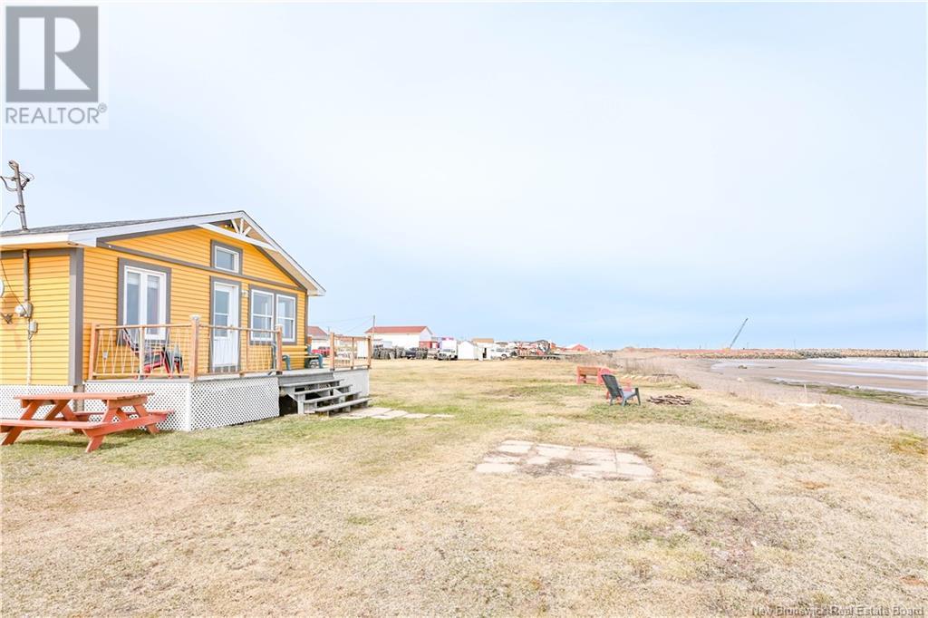 Photo 3 of 1200 De La Mer Boulevard, Saintmariesaintraphael NB
