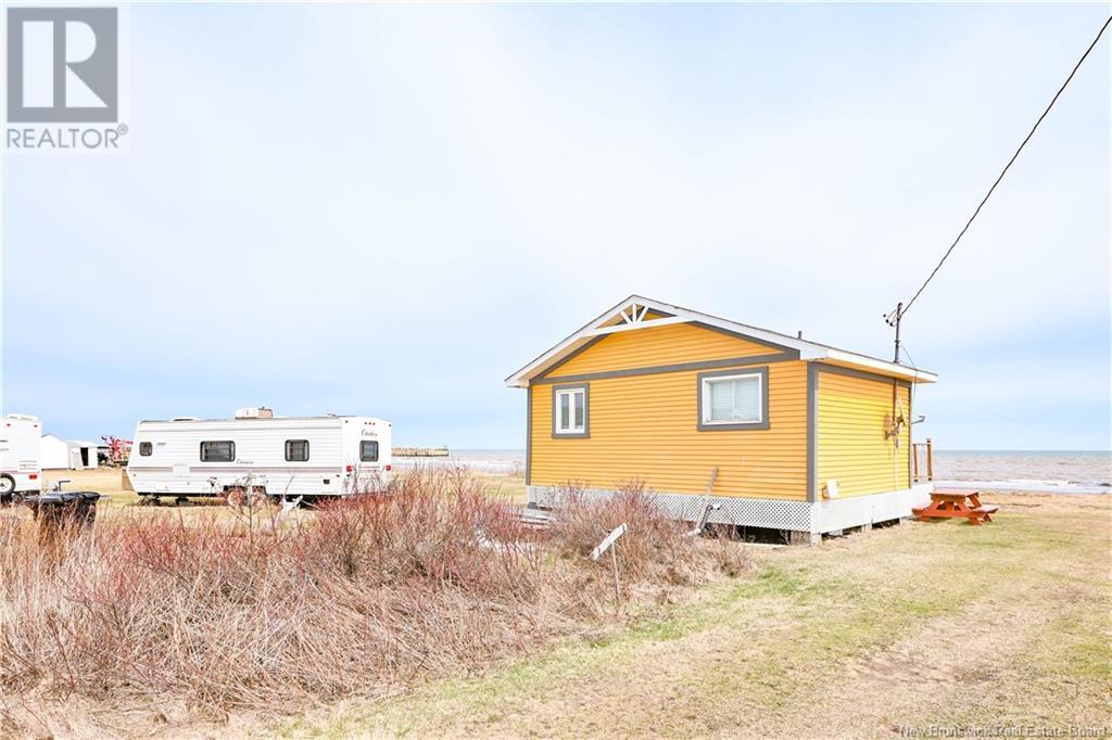 Photo 9 of 1200 De La Mer Boulevard, Saintmariesaintraphael NB