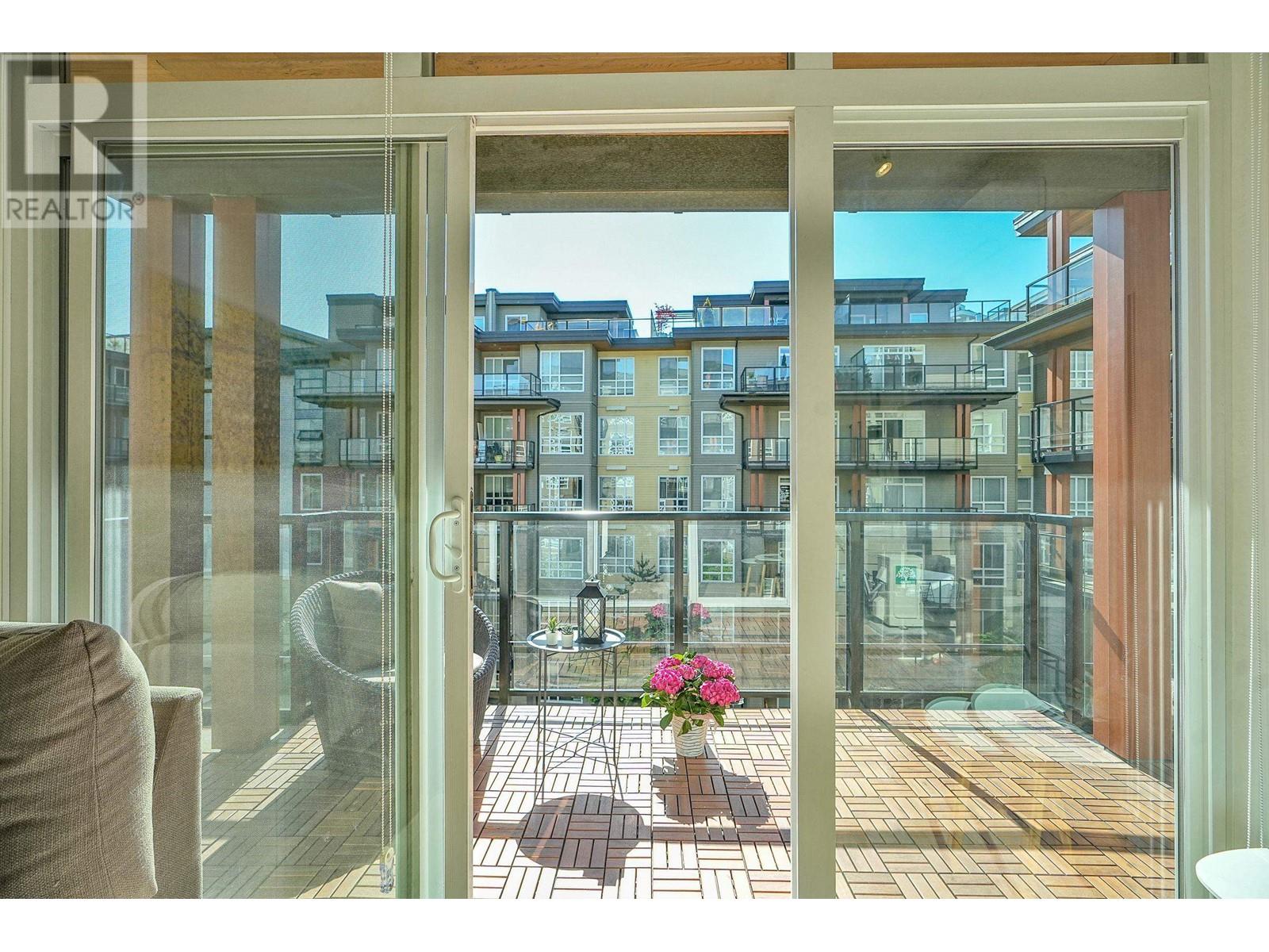 Photo 13 of 506 3462 Ross Drive, Vancouver BC