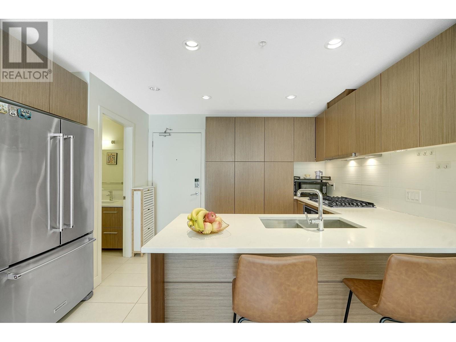 Photo 23 of 506 3462 Ross Drive, Vancouver BC