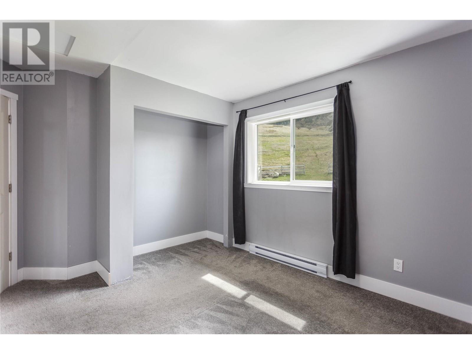 6655 Cosens Bay Road, Coldstream