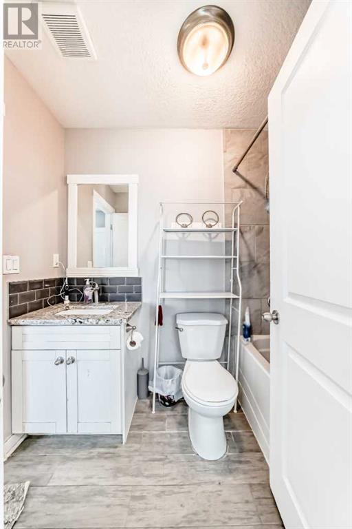 Single Family House Bi-level for Sale in   Avenue SE Albert Park/Radisson Heights Calgary 