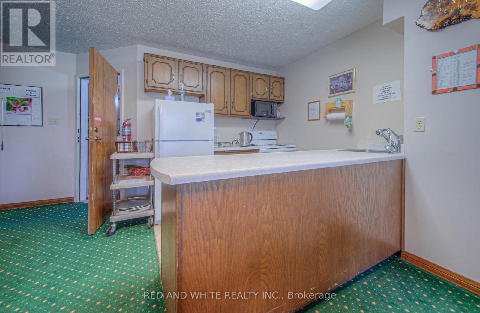 Photo 33 of 406 400 Champlain Boulevard, Cambridge ON
