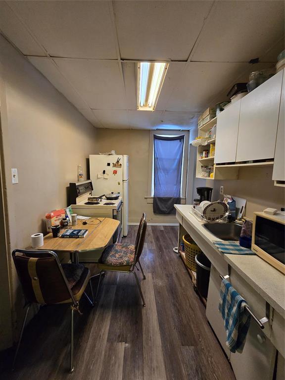 Photo 10 of 710 Aberdeen Avenue, Winnipeg MB