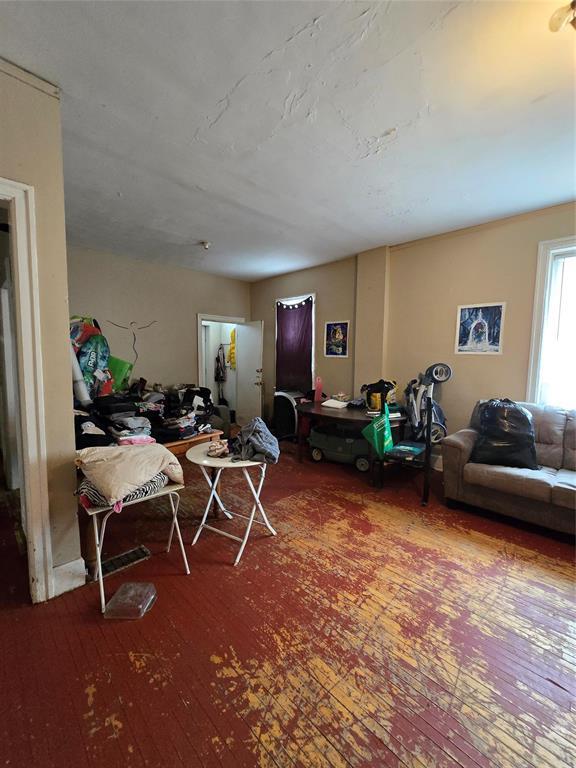 Photo 2 of 710 Aberdeen Avenue, Winnipeg MB