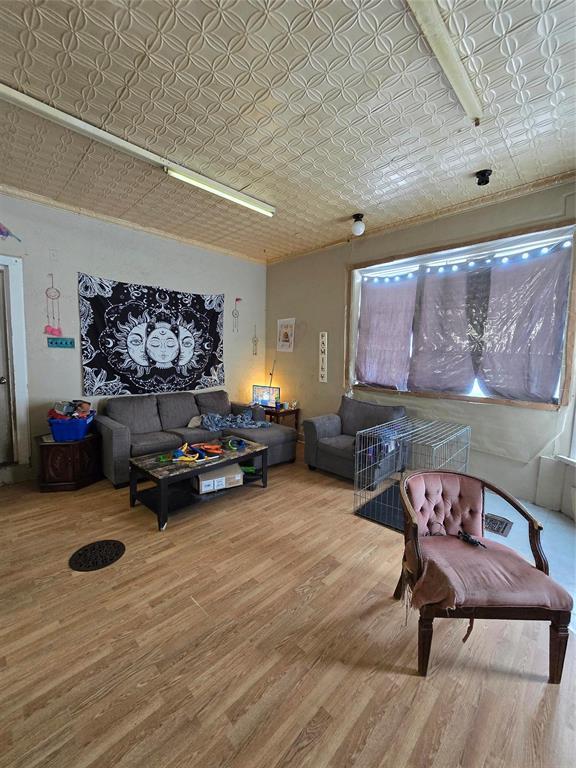 Photo 6 of 710 Aberdeen Avenue, Winnipeg MB