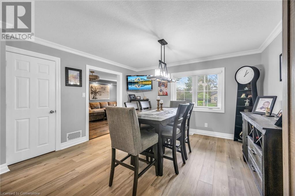 Photo 11 of 205 Sanatorium Road, Hamilton ON