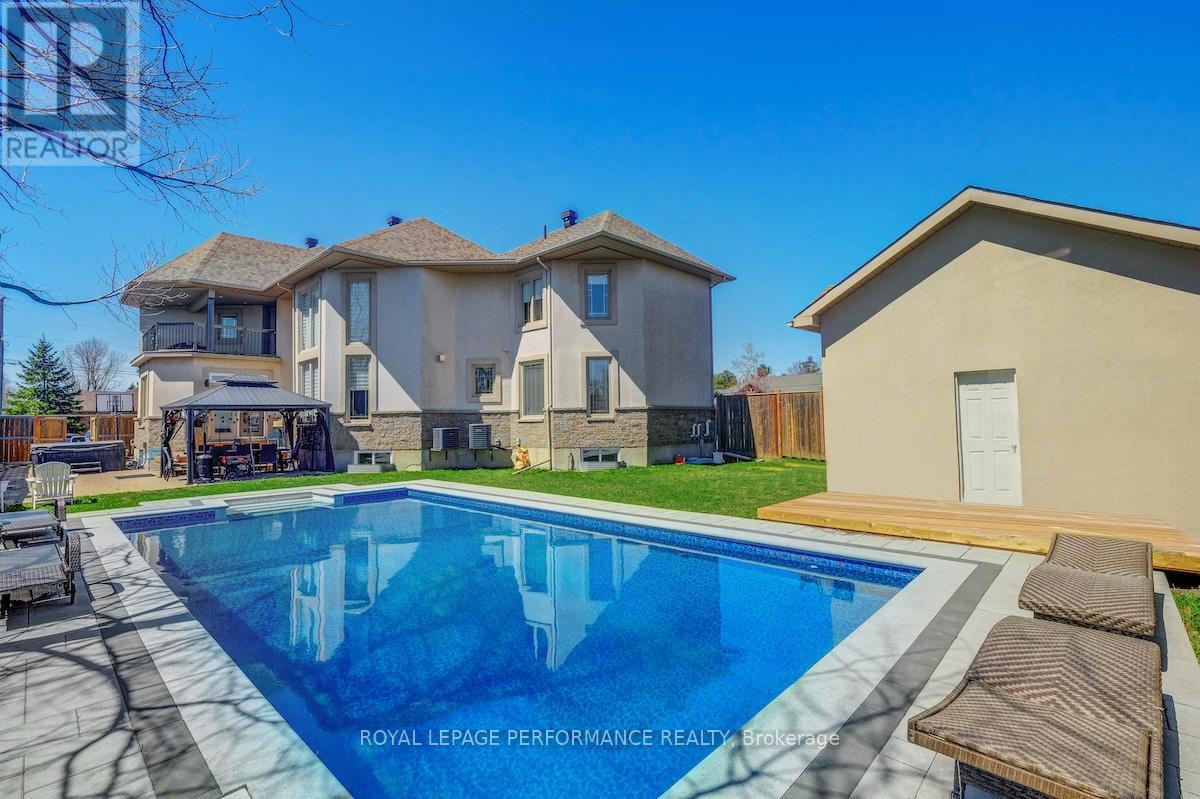 Photo 31 of 6598 Courtland Grove Crescent, Ottawa ON