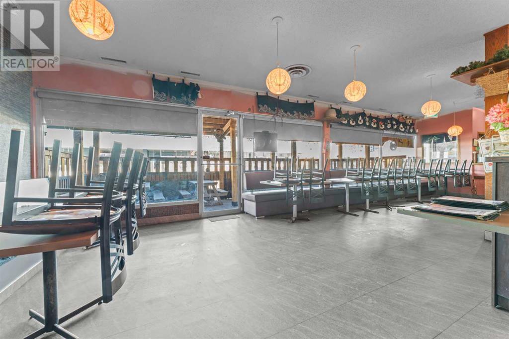Business for Sale in  Ave &  ST Restaurant Avenue Beltline Calgary 