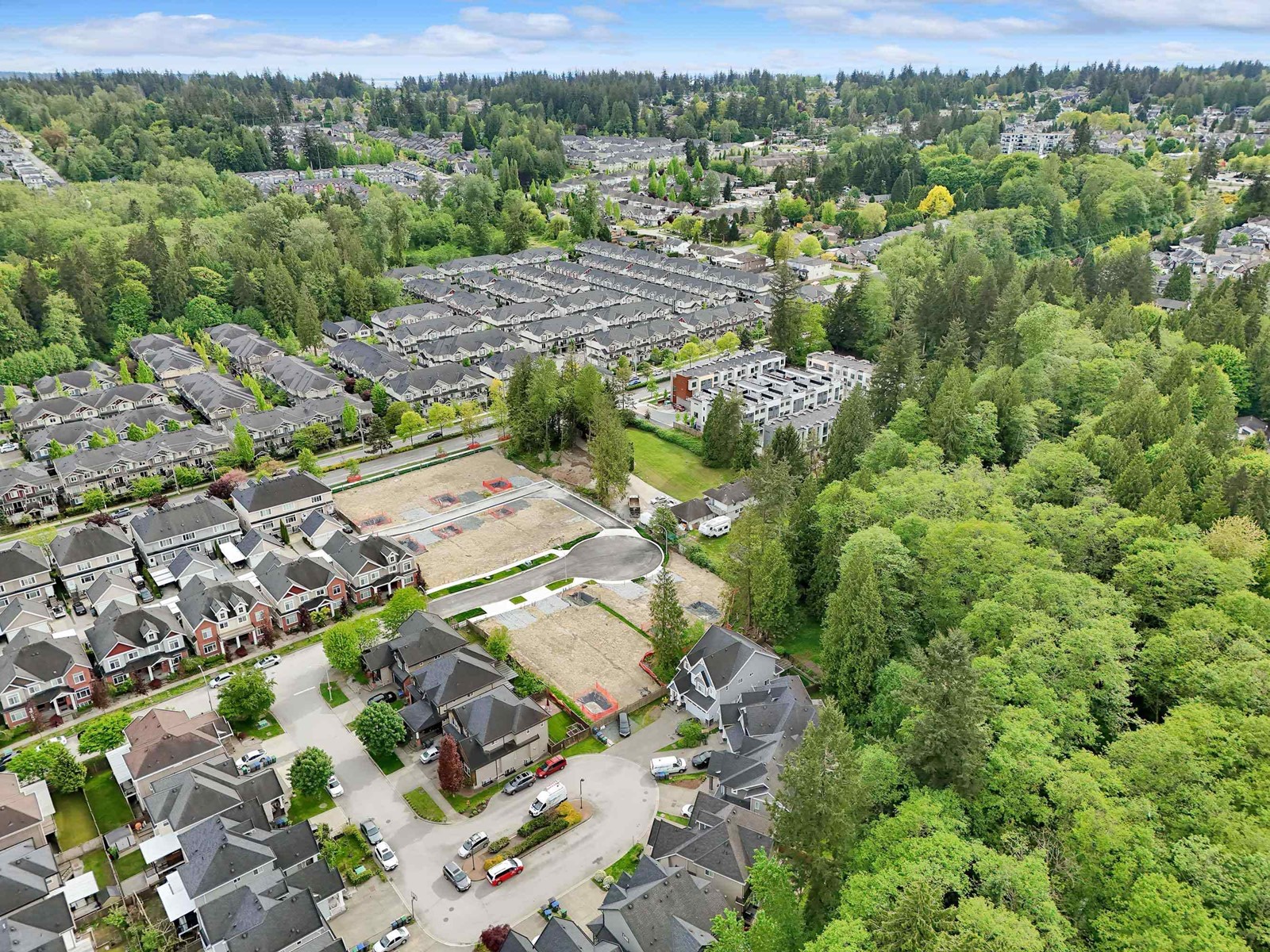 Photo 8 of 13933 64 A Avenue, Surrey BC