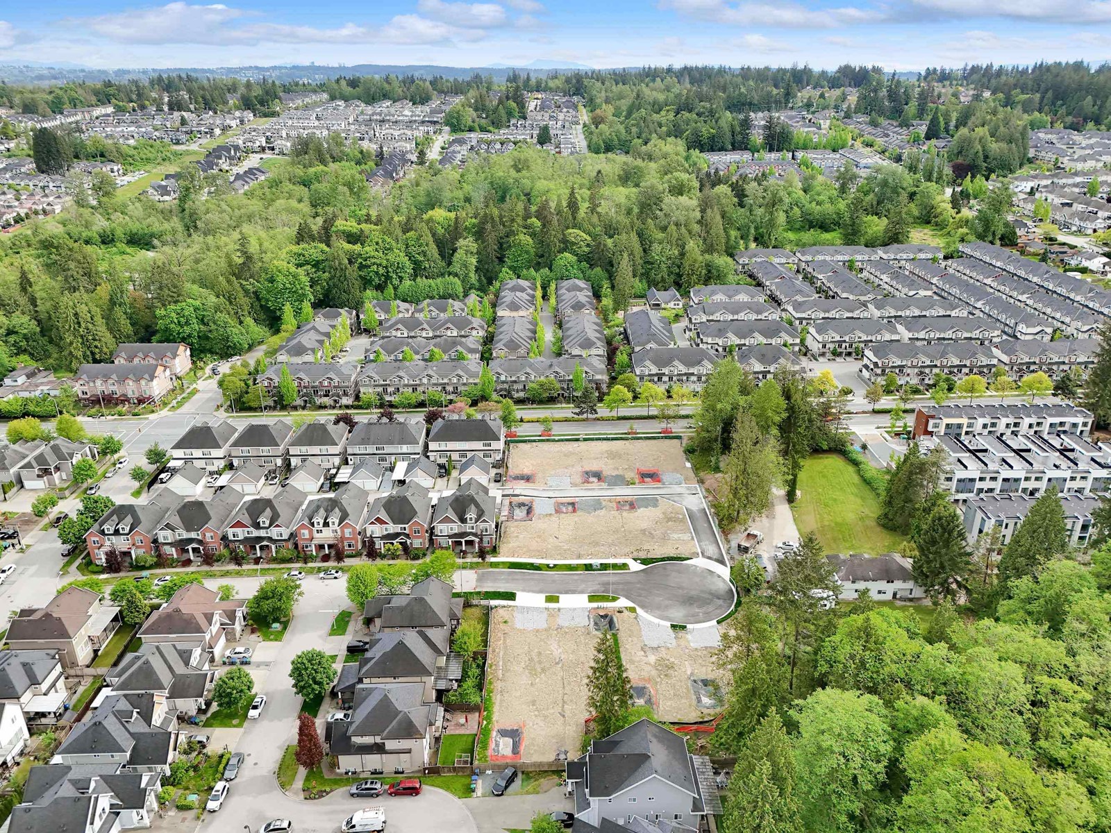 Photo 9 of 13933 64 A Avenue, Surrey BC
