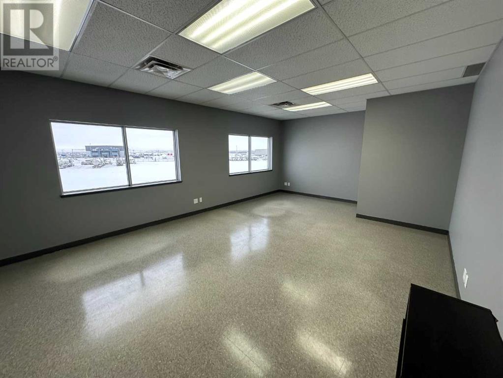 Photo 18 of 9510 78 Avenue, Clairmont AB