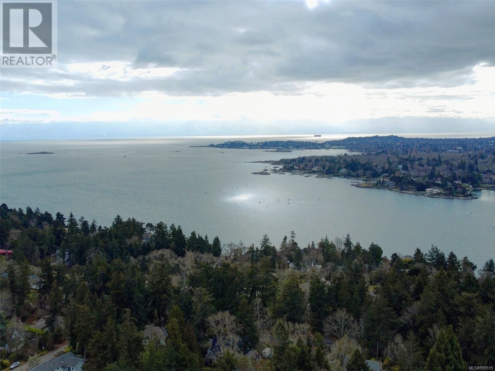 2761 Arbutus Rd, Saanich