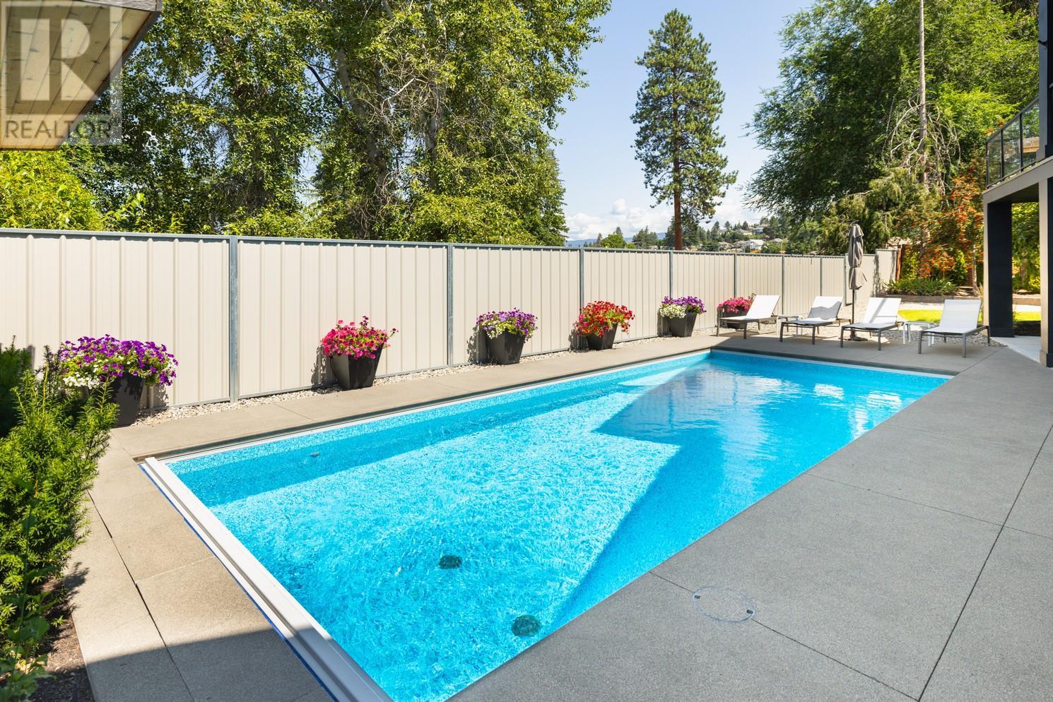  4455 Sherwood Court, Kelowna