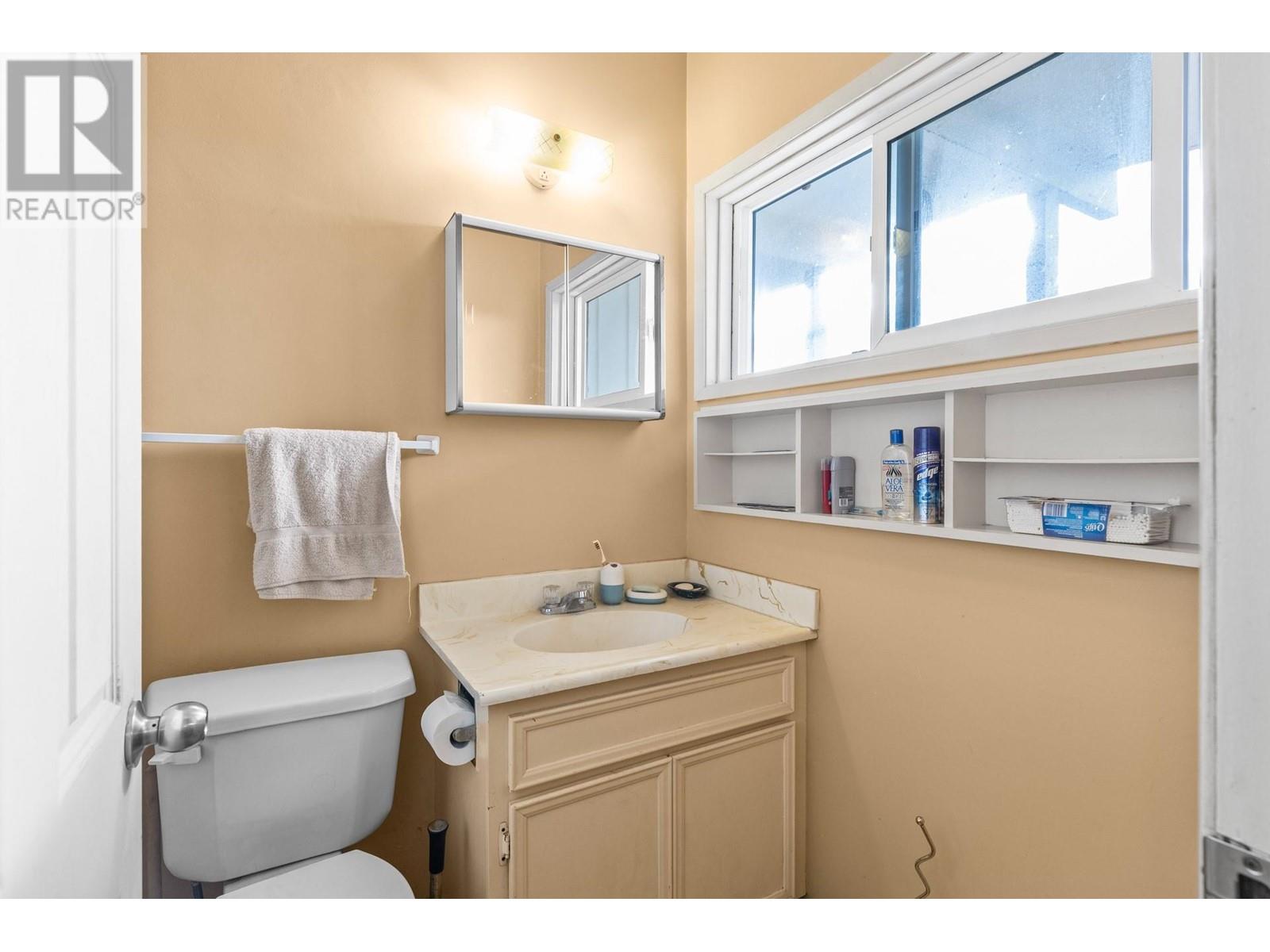  605 Dell Road, Kelowna