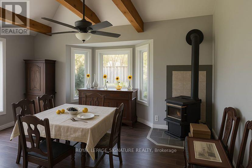 Photo 4 of 56 Lorne Street, Georgina ON