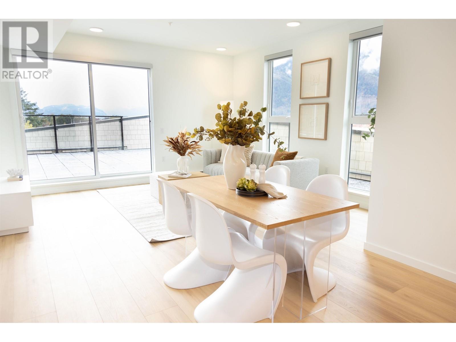 307 1360 VICTORIA STREET, Squamish