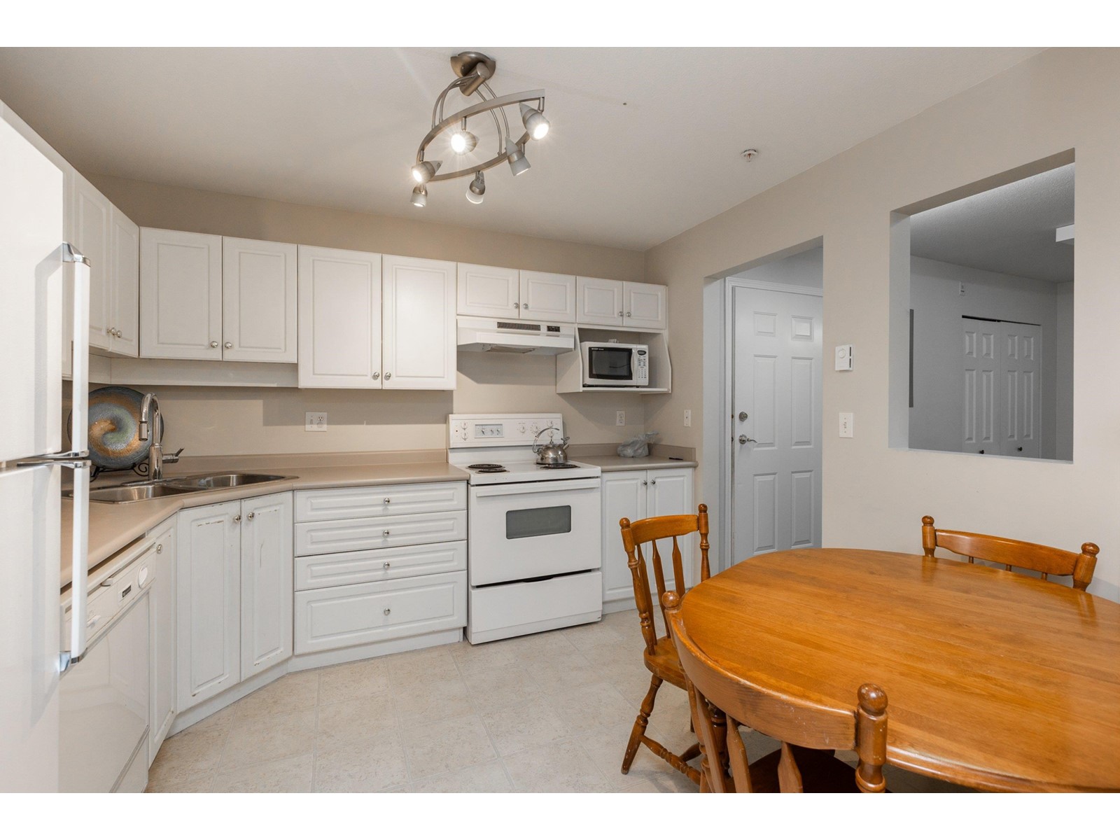 209 2435 CENTER STREET, Abbotsford real estate listing R2957121