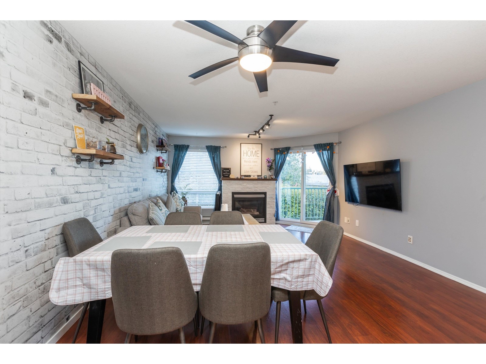 209 2435 CENTER STREET, Abbotsford real estate listing R2957121