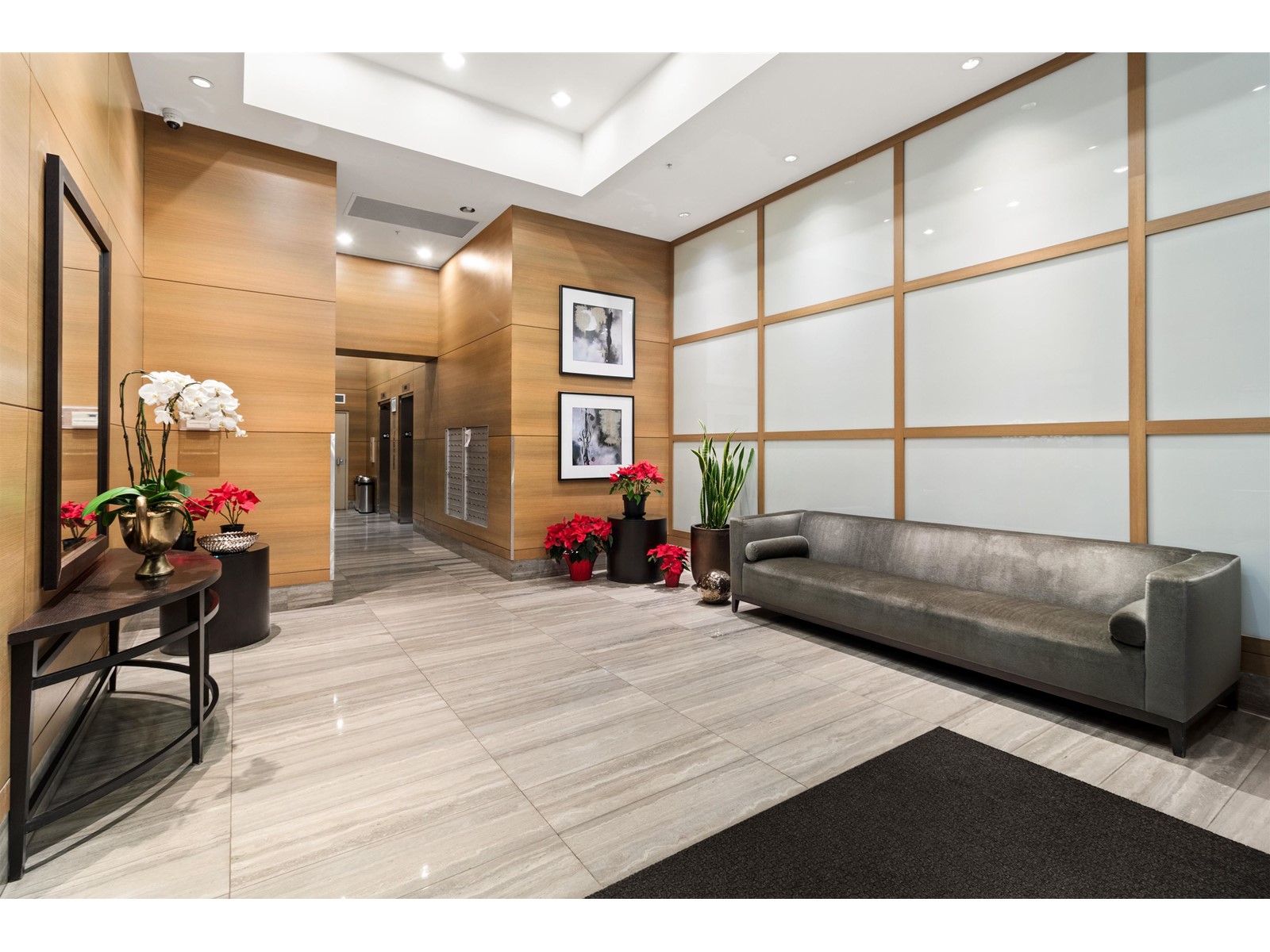 403 15152 RUSSELL AVENUE, White Rock real estate listing R2959250
